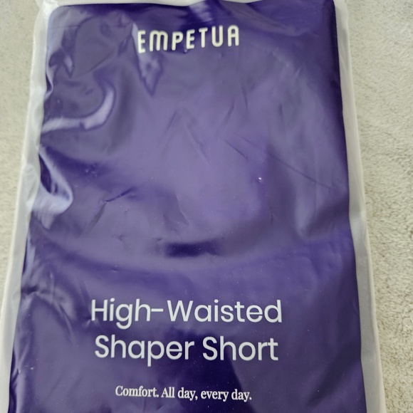 BNWT - Empetua High-Waisted Shaper Short XL/XXL - Picture 1 of 2